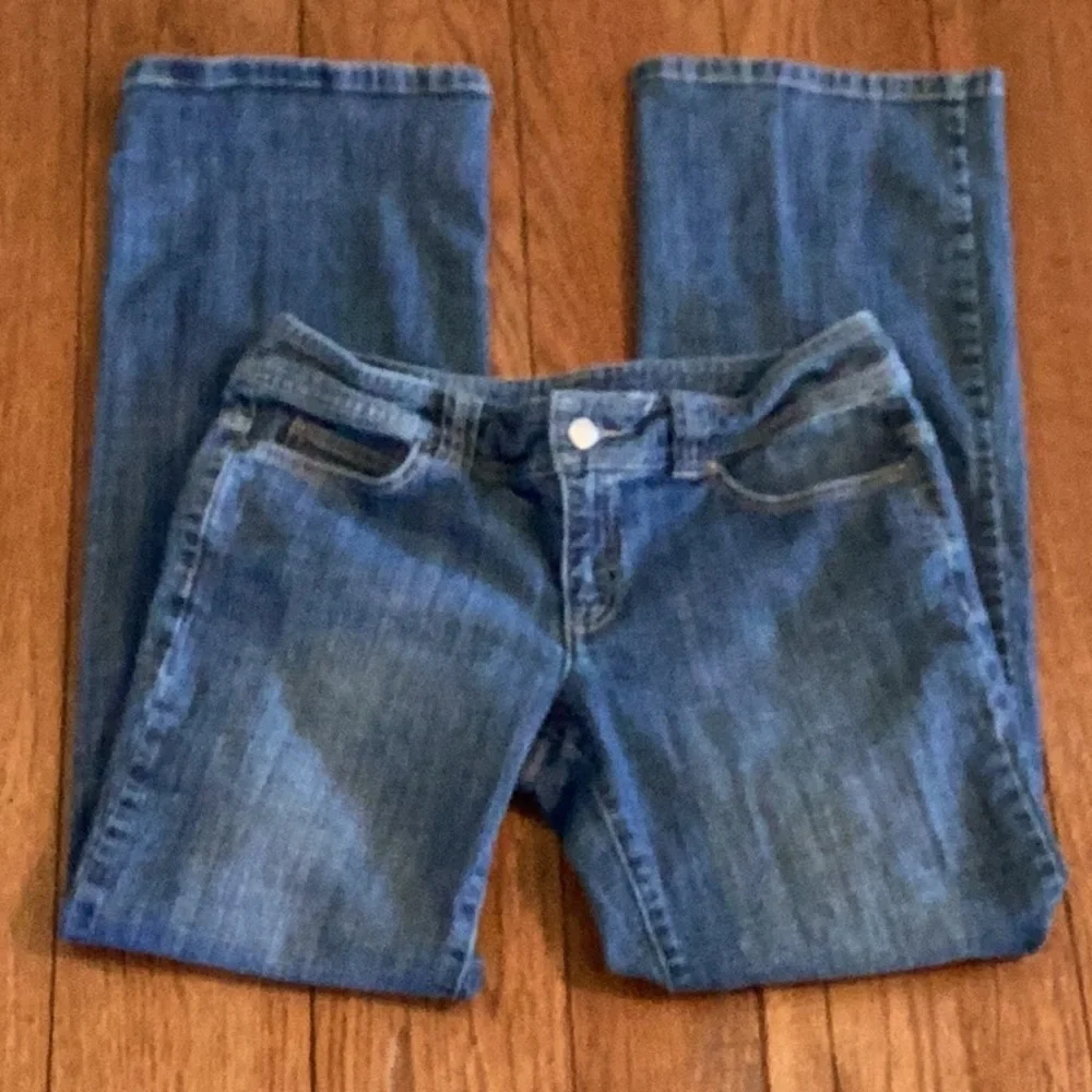Michael Kors medium wash denim blue jeans, women’s size 8
